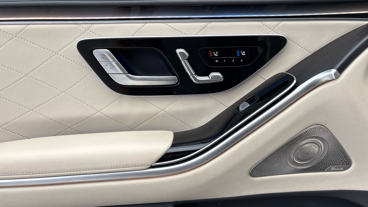 Mercedes-Benz S Class Image 19
