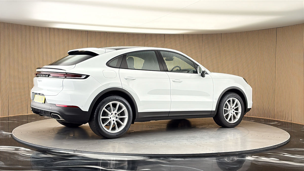 More views of Porsche Cayenne