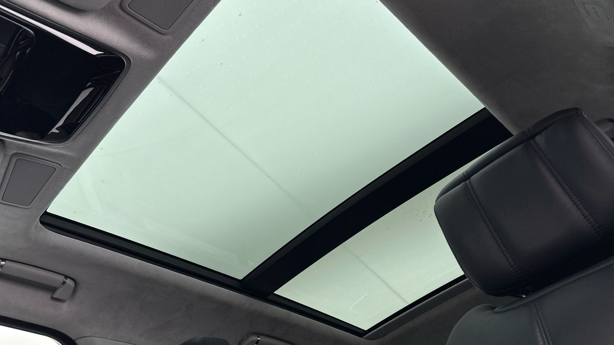 Land Rover Range Rover Image 6