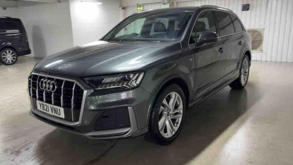 More views of Audi Q7