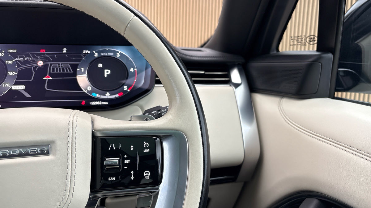 Land Rover Range Rover Image 14