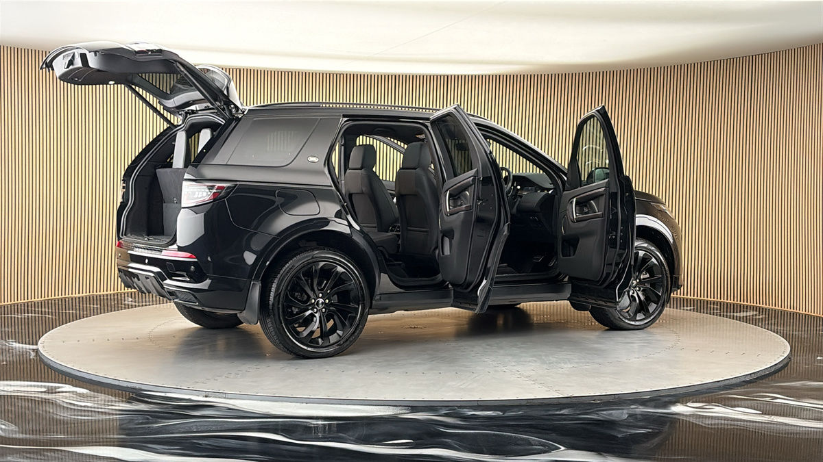 More views of Land Rover Discovery Sport
