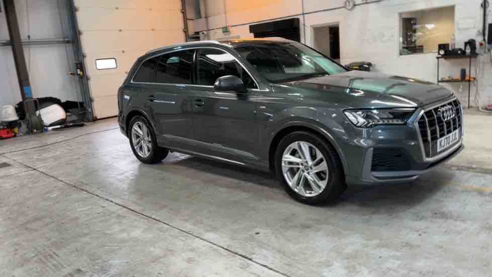 More views of Audi Q7