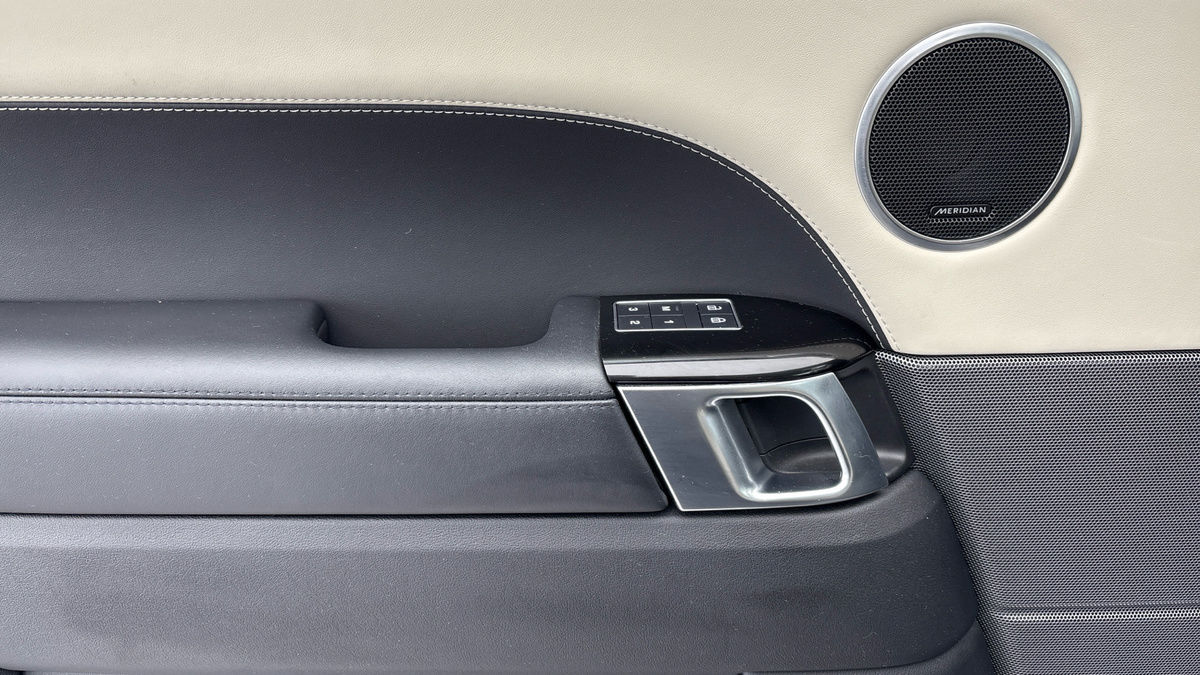 Land Rover Range Rover Sport Image 19