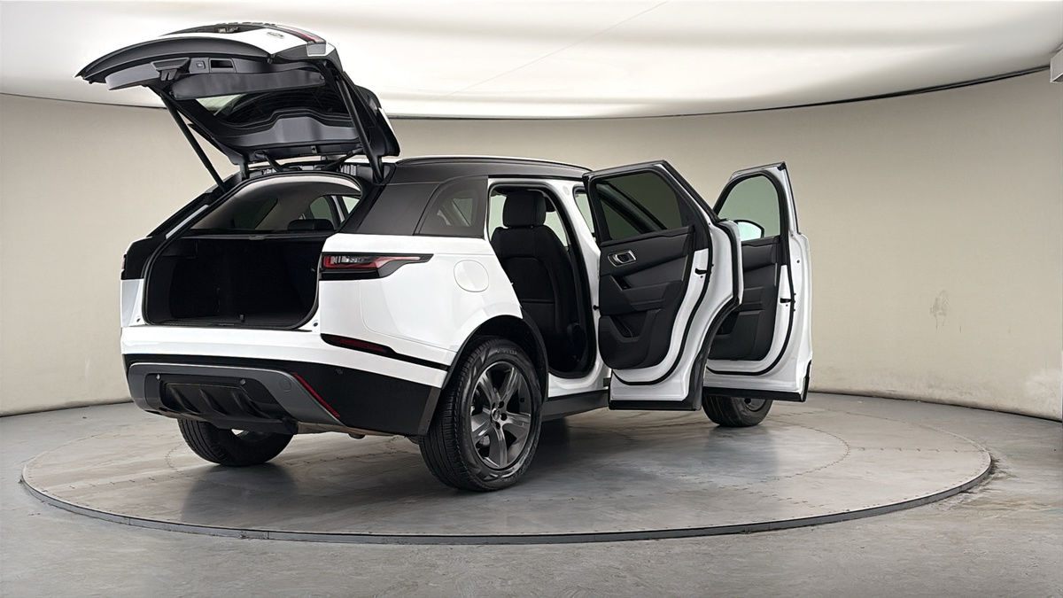 More views of Land Rover Range Rover Velar