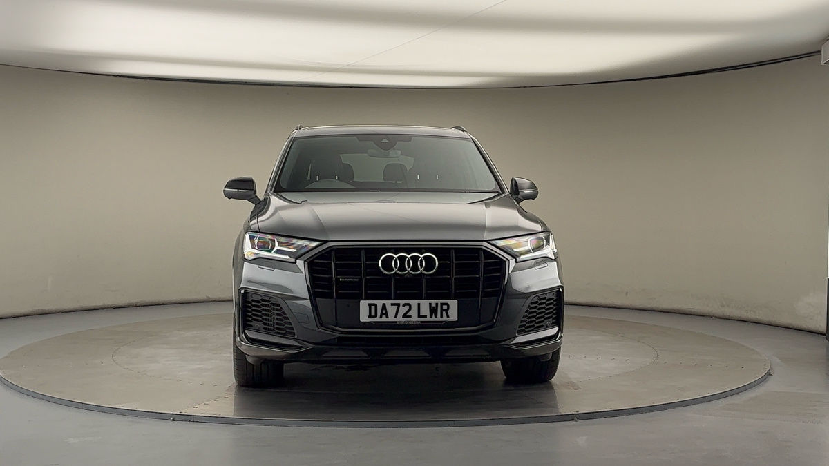 More views of Audi Q7