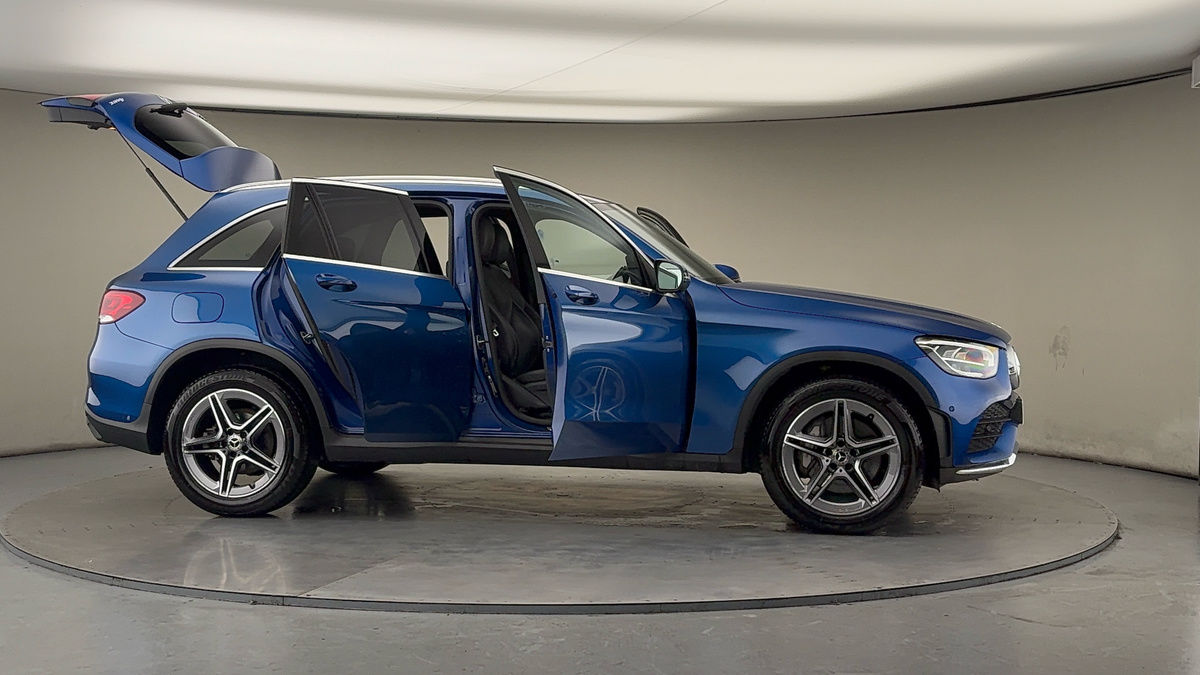 More views of Mercedes-Benz GLC