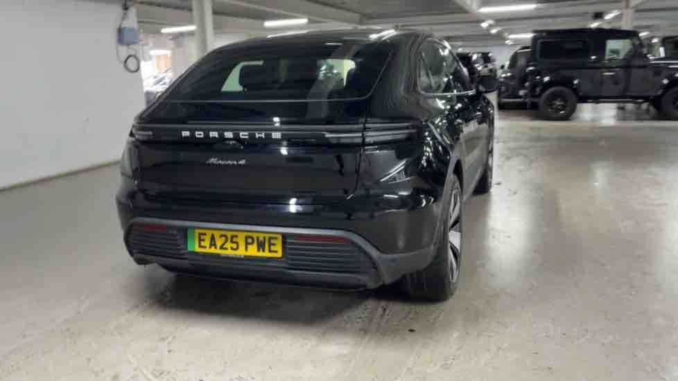 More views of Porsche Macan