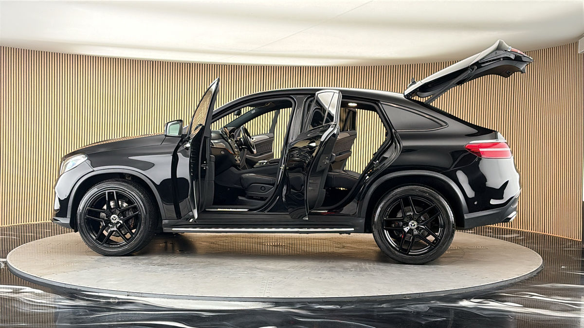 More views of Mercedes-Benz GLE