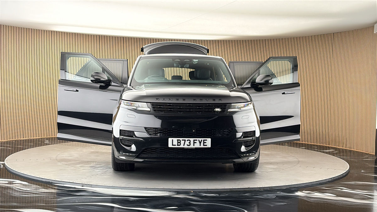 More views of Land Rover Range Rover Sport