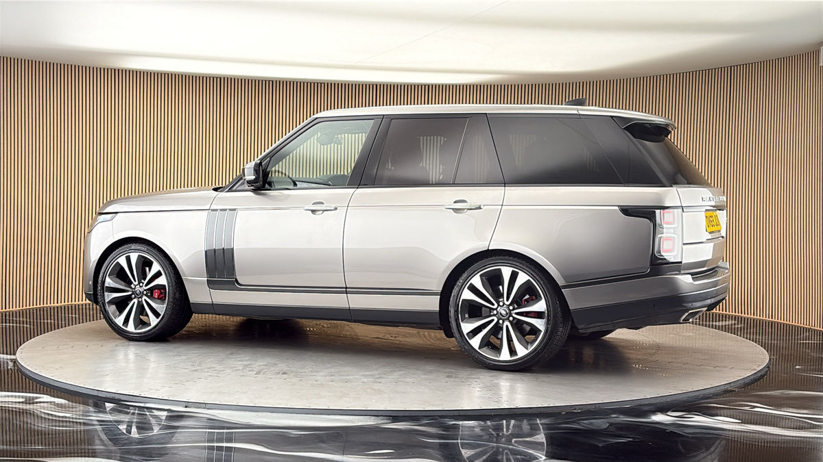 More views of Land Rover Range Rover