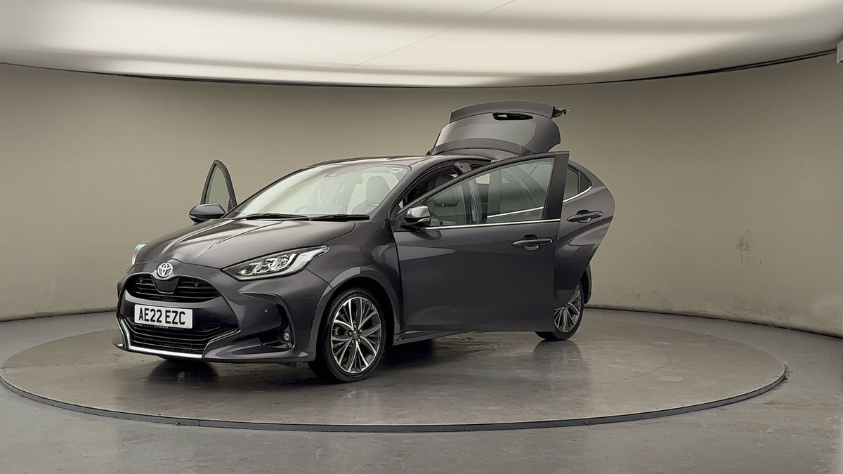 More views of Toyota Yaris