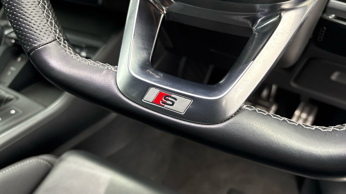 Audi Q3 Image 25
