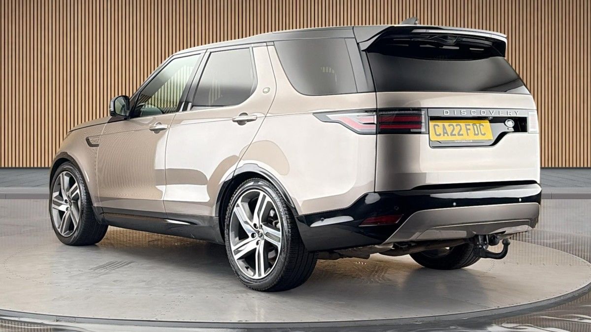 Land Rover Discovery Image 2