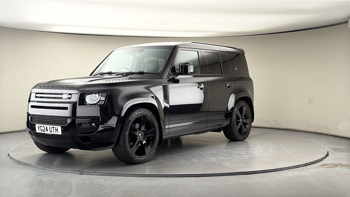 More views of Land Rover Defender 110