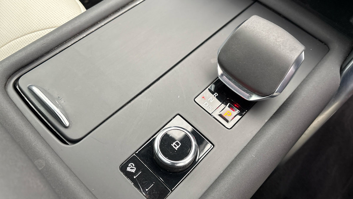 Land Rover Discovery Image 28