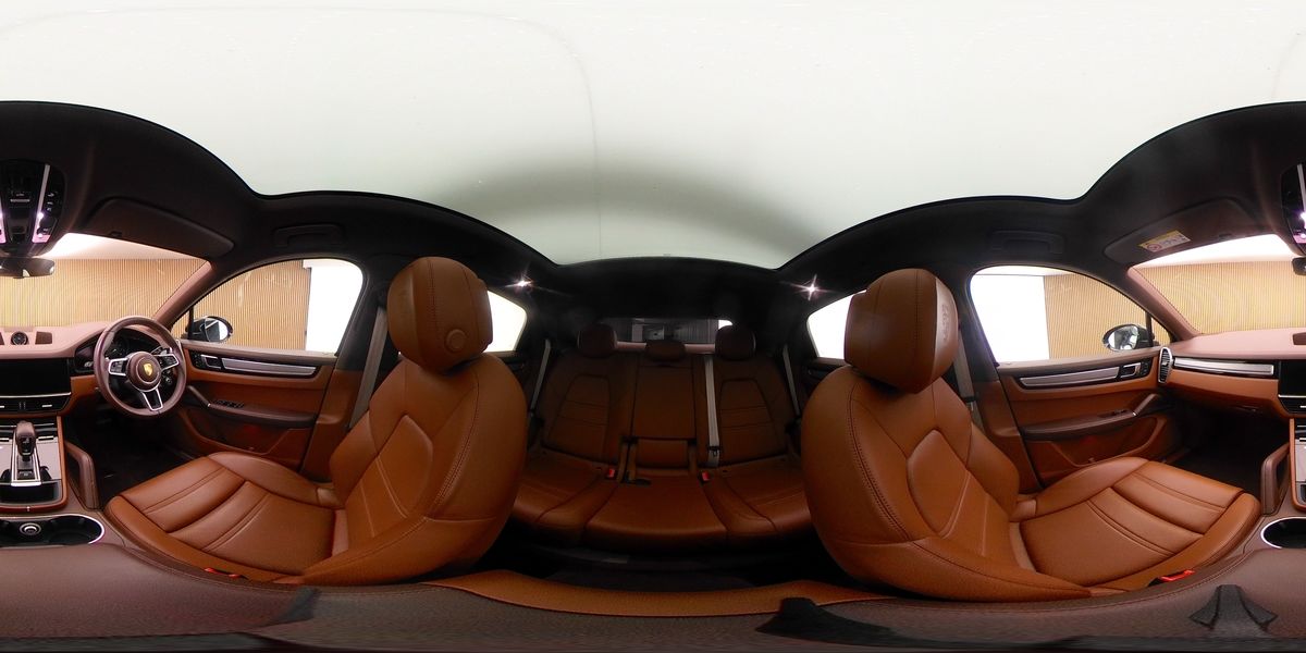 More views of Porsche Cayenne