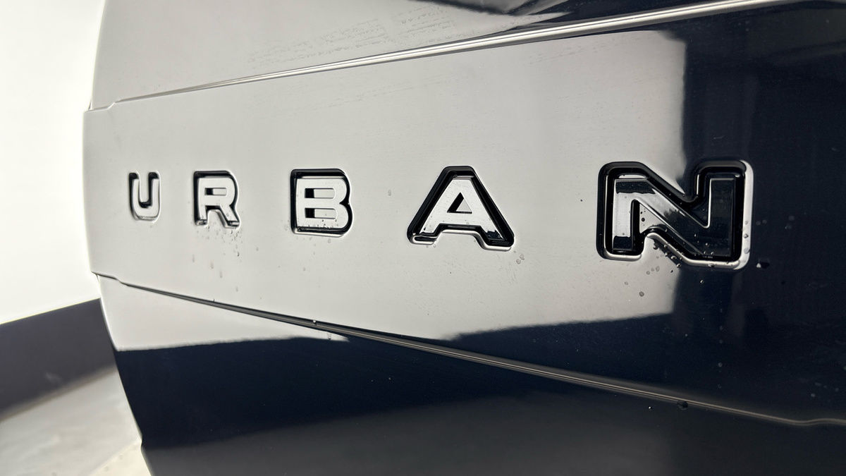 Land Rover Defender 110 Urban Image 28