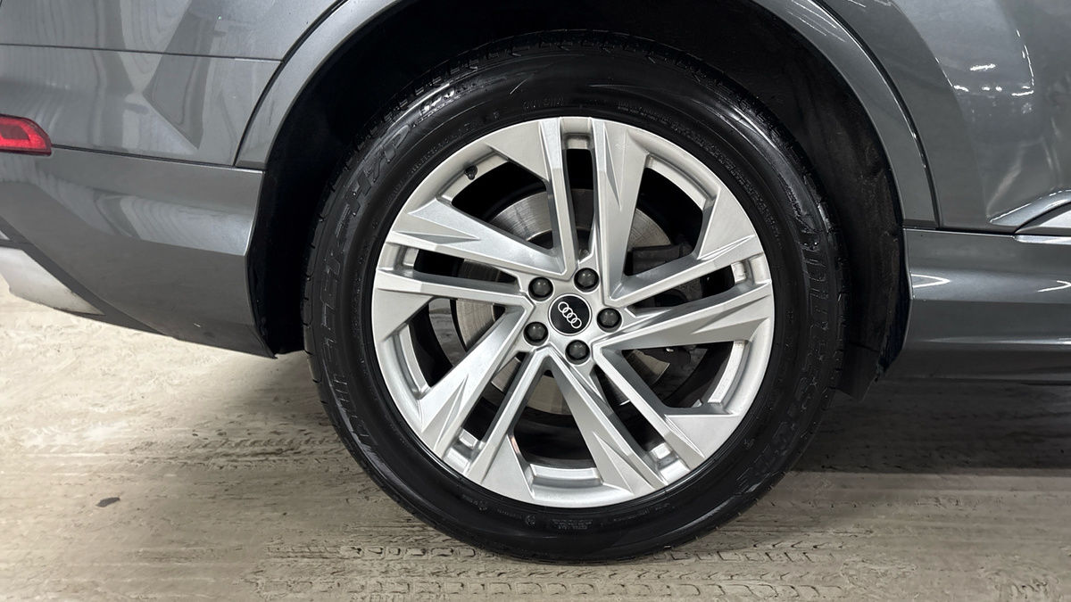 Audi Q7 Image 10