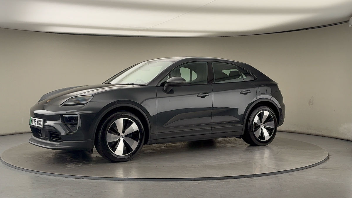 More views of Porsche Macan