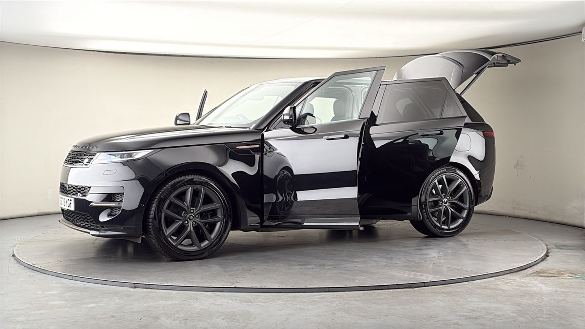 More views of Land Rover Range Rover Sport