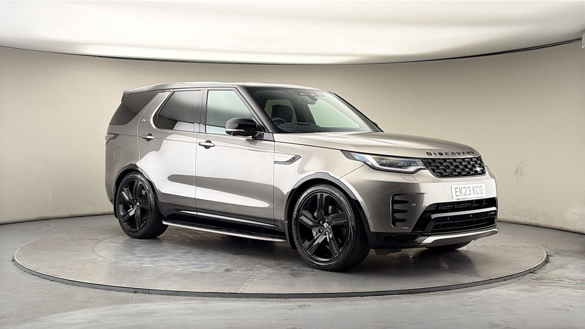 More views of Land Rover Discovery