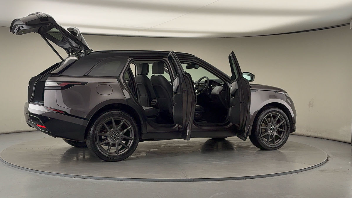 More views of Land Rover Range Rover Velar