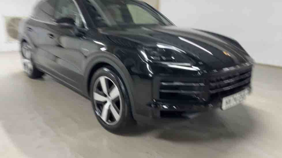 More views of Porsche Cayenne