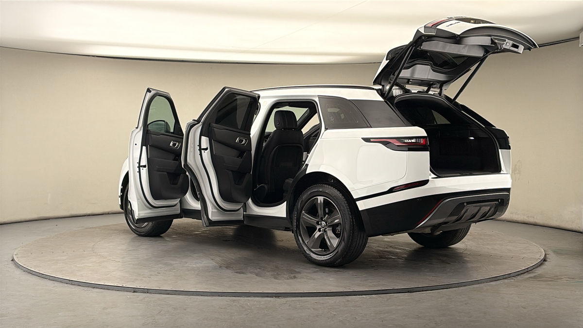 More views of Land Rover Range Rover Velar