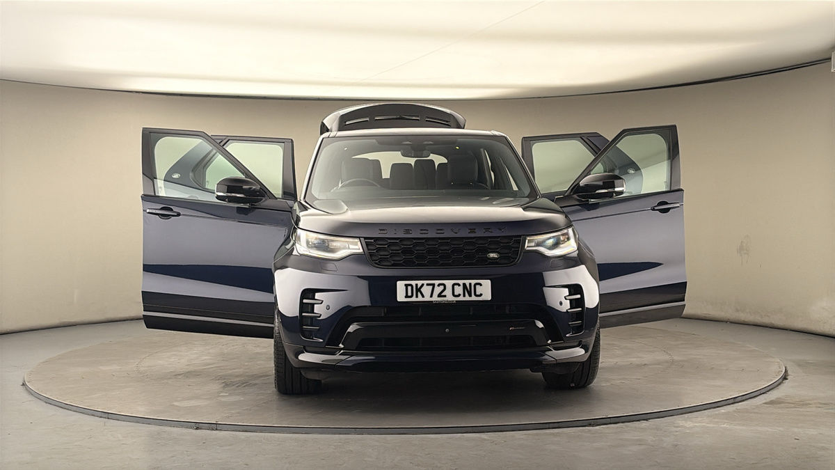 More views of Land Rover Discovery