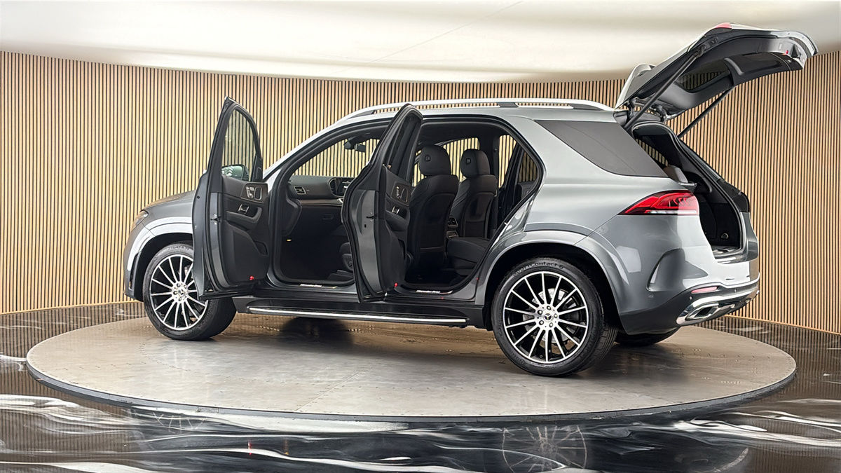 More views of Mercedes-Benz GLE