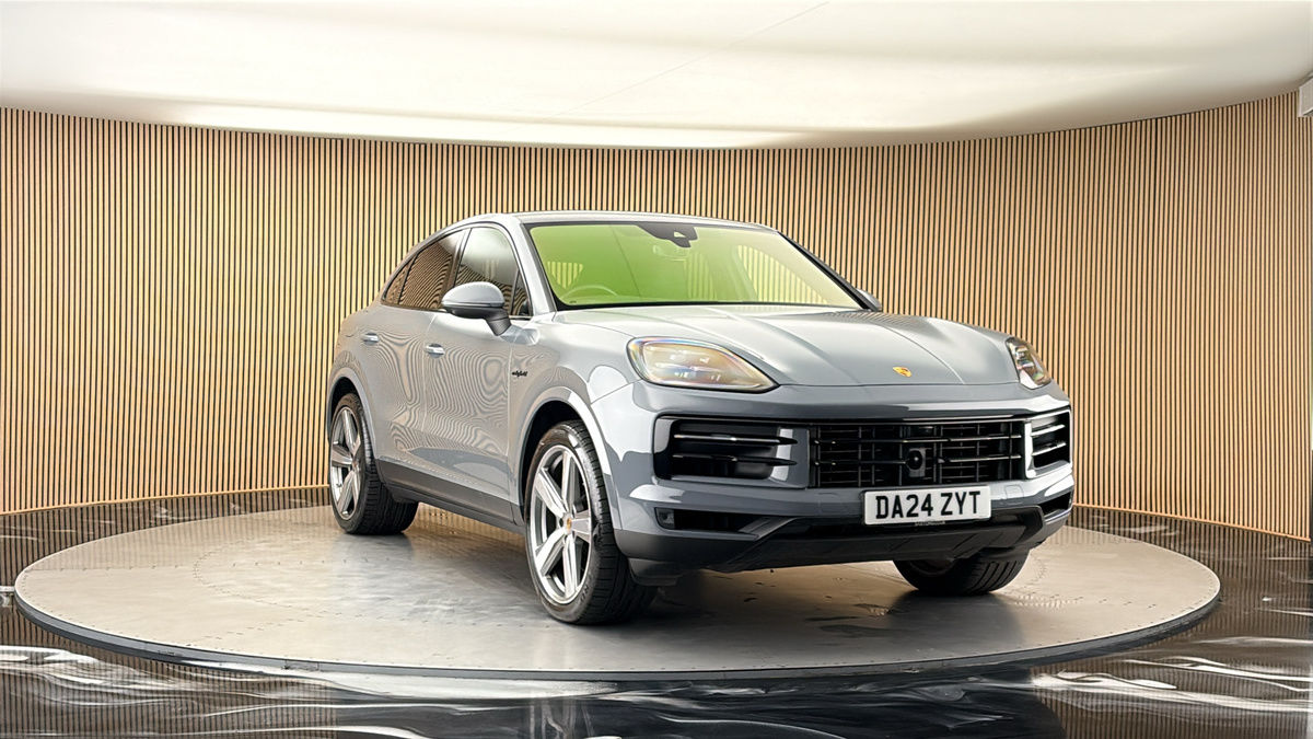 More views of Porsche Cayenne