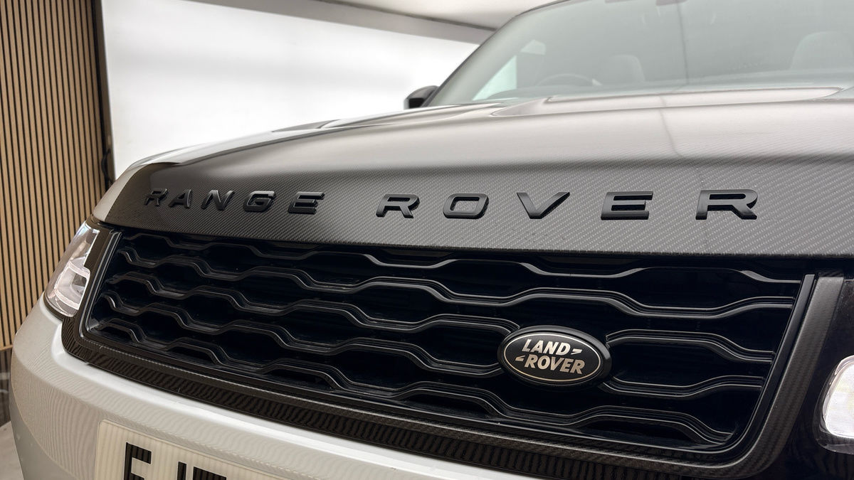 Land Rover Range Rover Sport Image 24