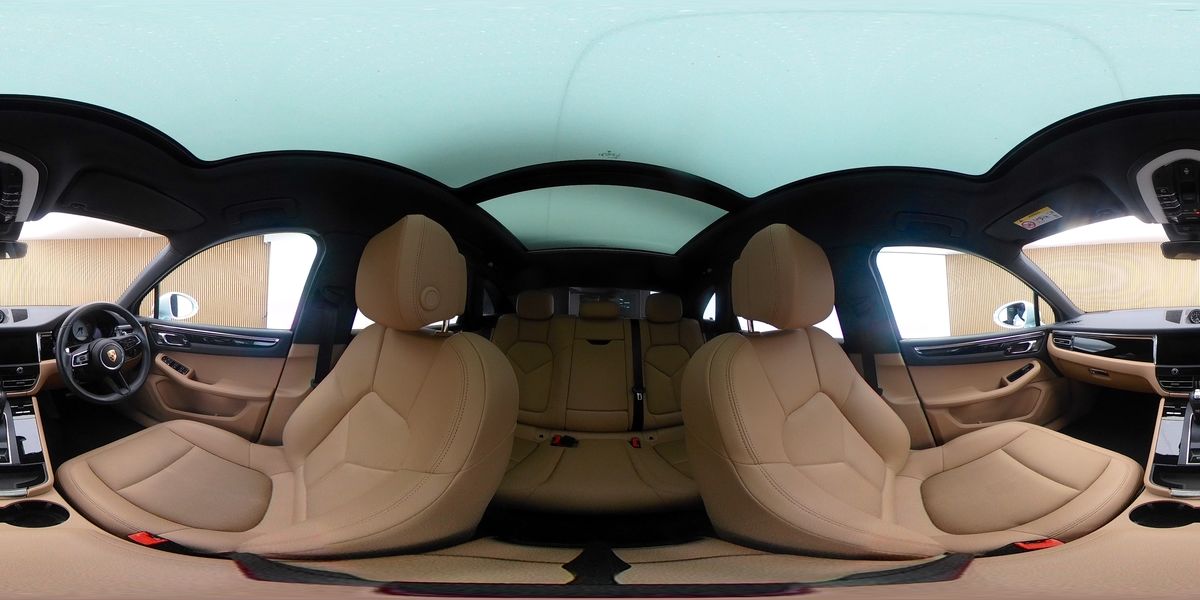 More views of Porsche Macan