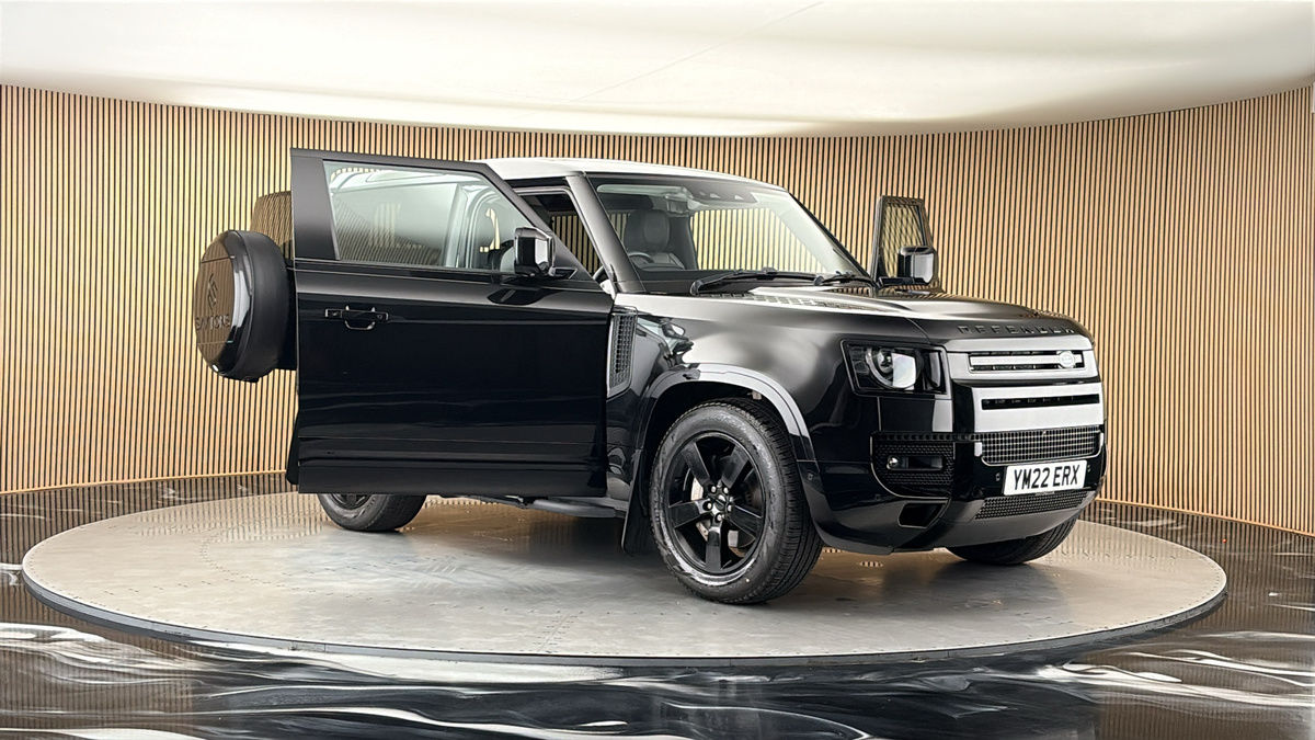 More views of Land Rover Defender 90