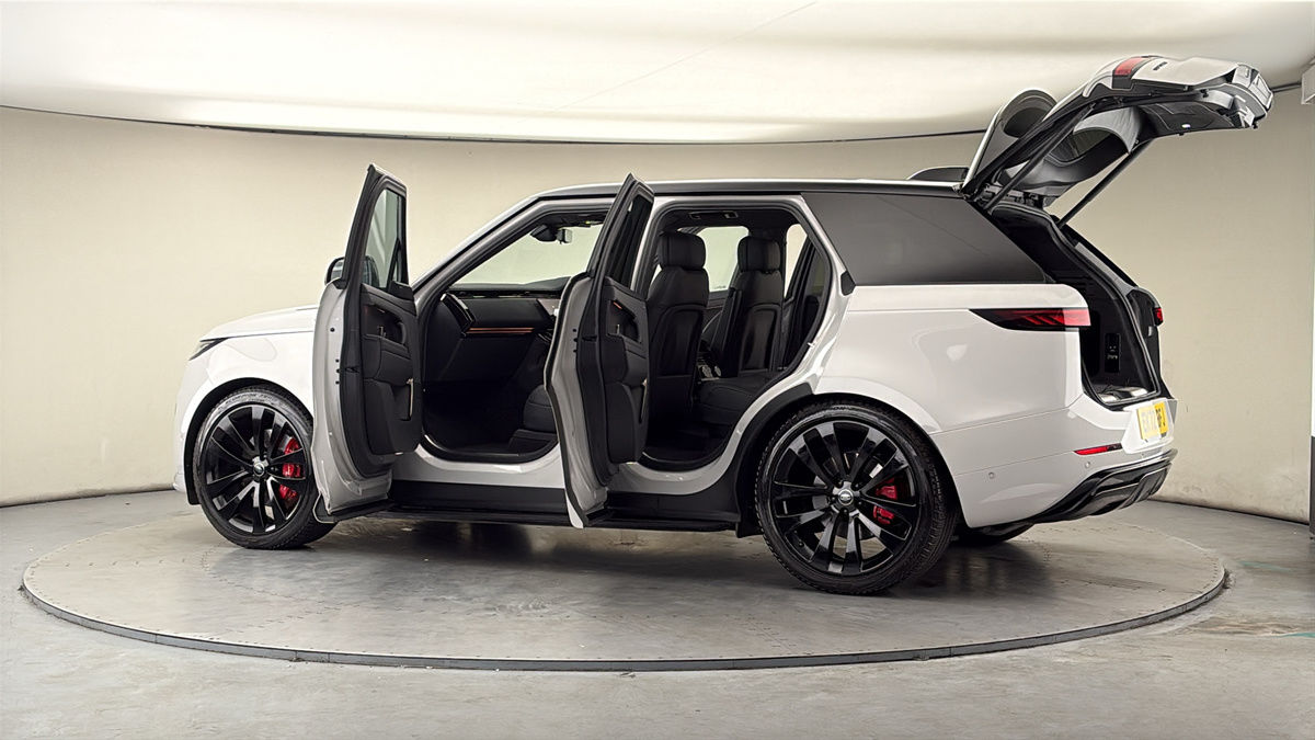More views of Land Rover Range Rover Sport