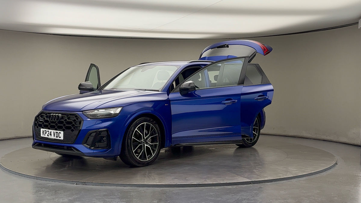 More views of Audi Q5