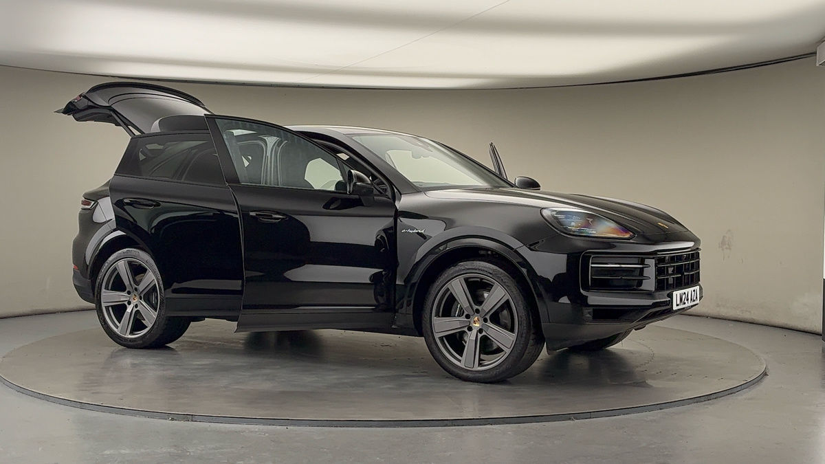 More views of Porsche Cayenne