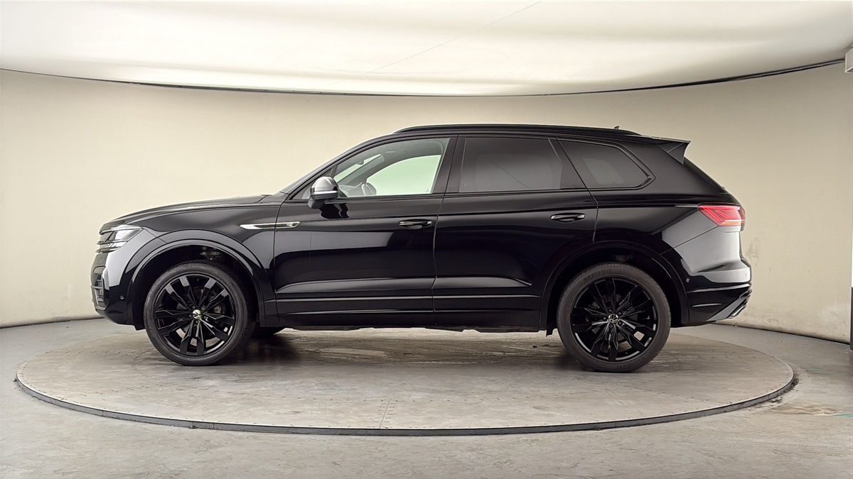 More views of Volkswagen Touareg