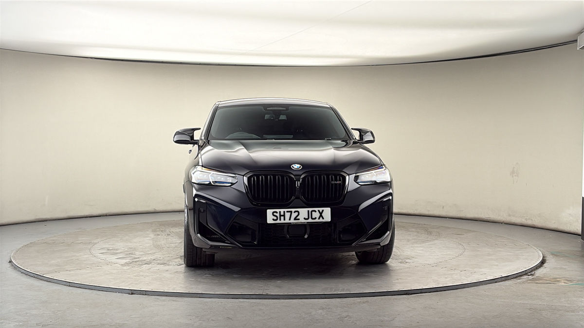 More views of BMW X4 M