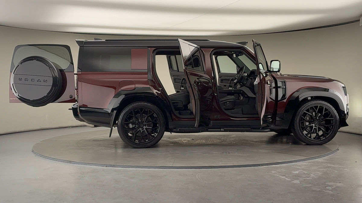 More views of Land Rover Defender 130