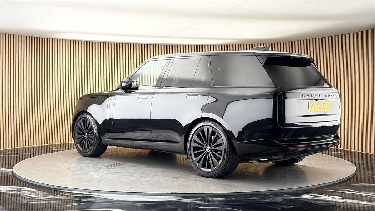 More views of Land Rover Range Rover