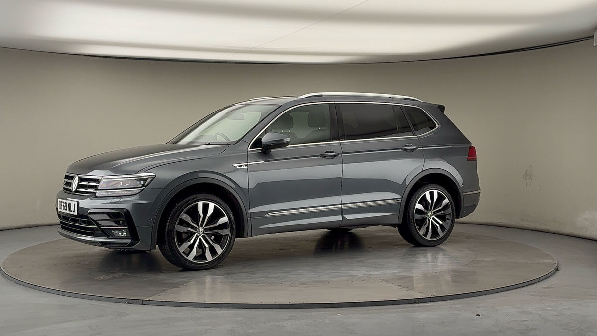 More views of Volkswagen Tiguan Allspace