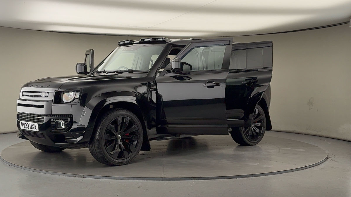 Land Rover Defender 110 Urban Image 22