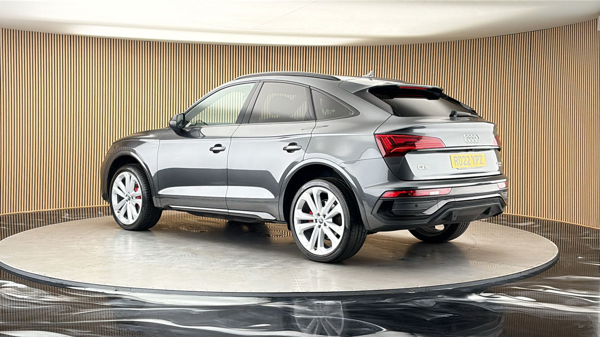 More views of Audi Q5