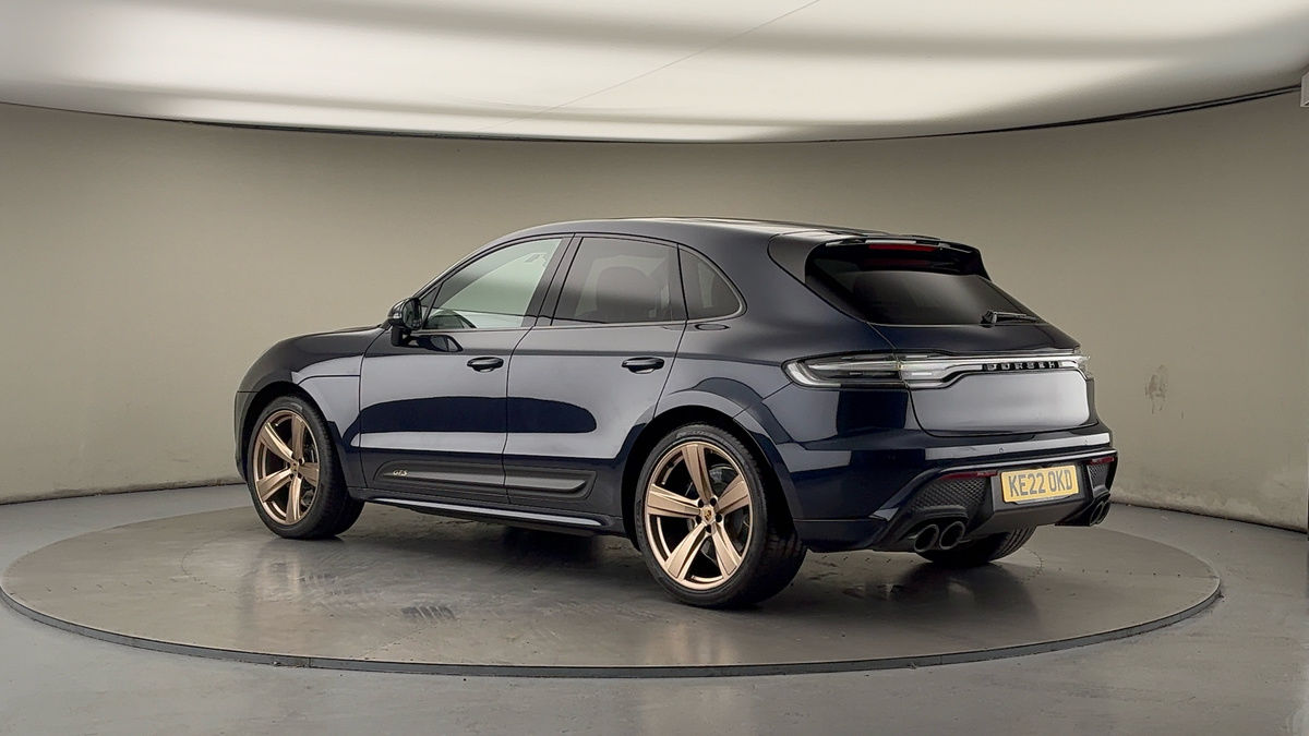 More views of Porsche Macan