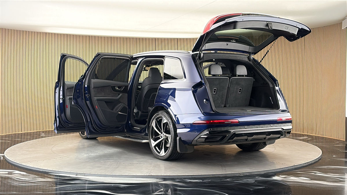 Audi Q7 Image 23