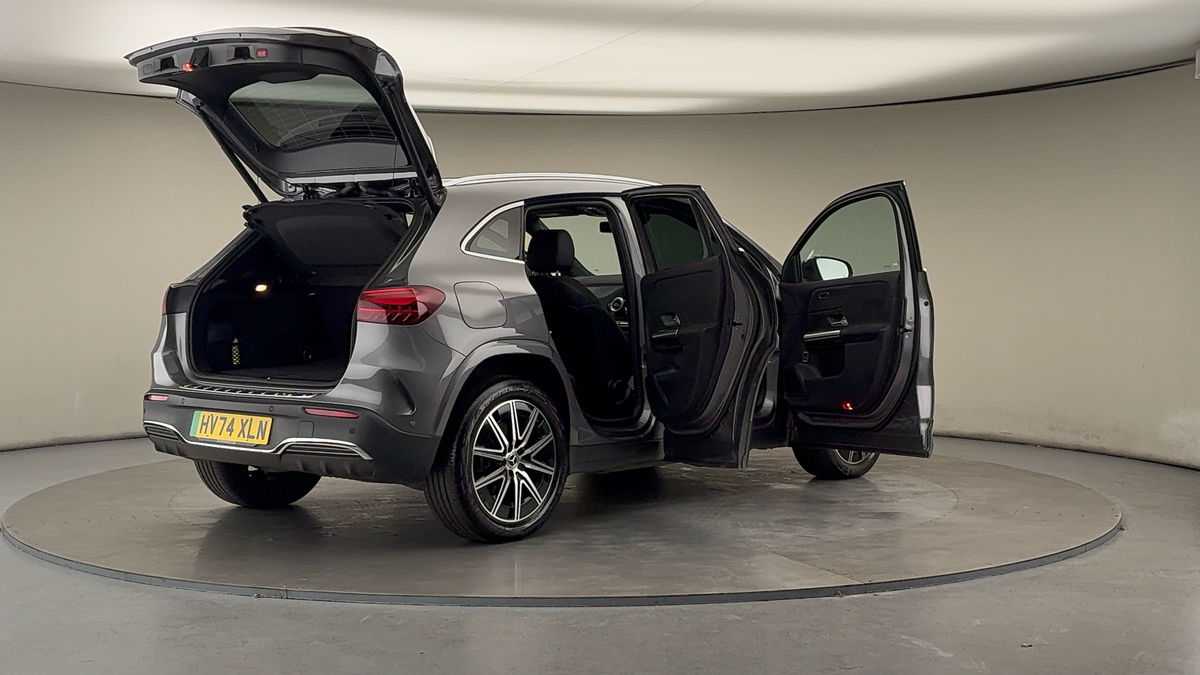 More views of Mercedes-Benz EQA