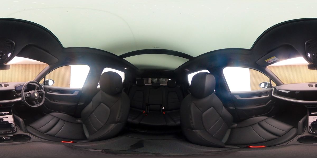 More views of Porsche Cayenne