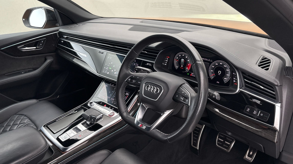 Audi SQ8 Image 5